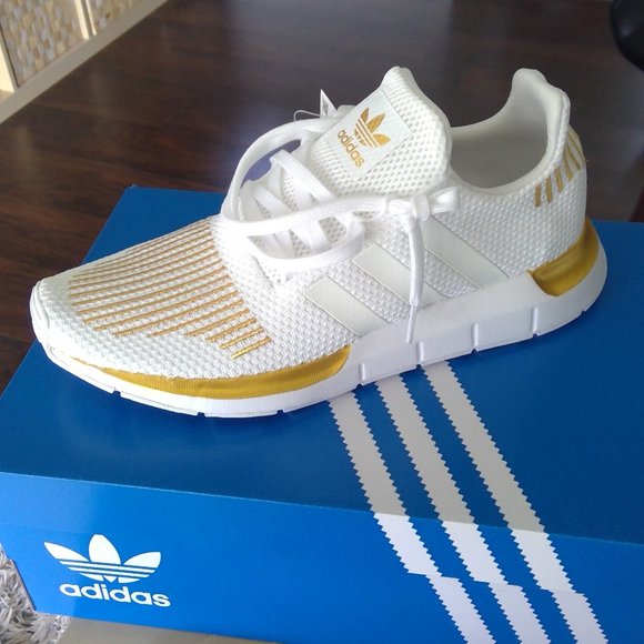 adidas swift run white and gold